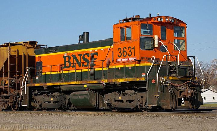 BNSF 3631 - SW1000.jpg